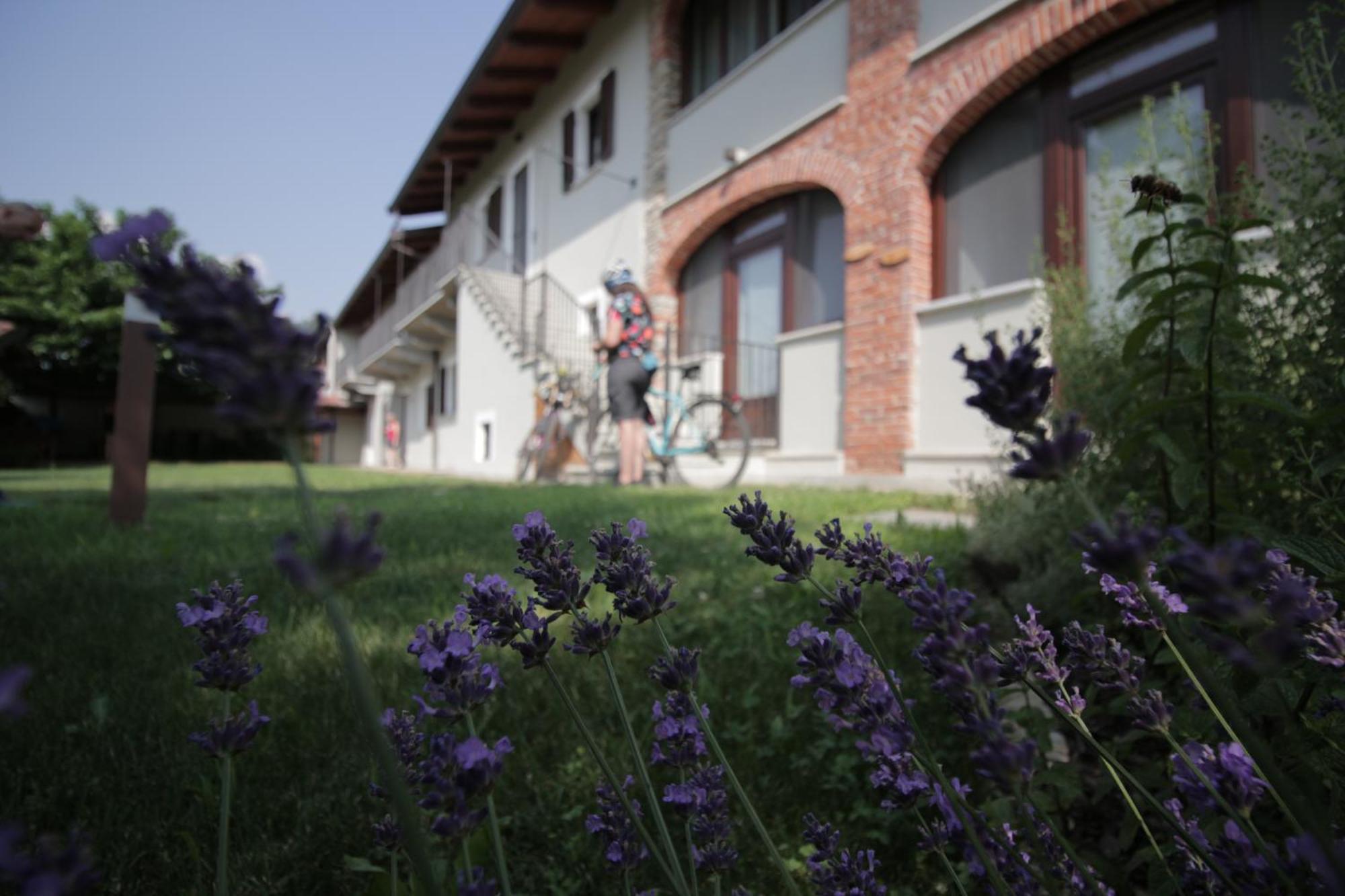 Hotel Casa Bart, Bike And Outdoor Hospitality à Villar San Costanzo Extérieur photo